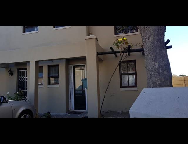 2 BEDROOM TOWNHOUSE RENTED IN PARKLANDS